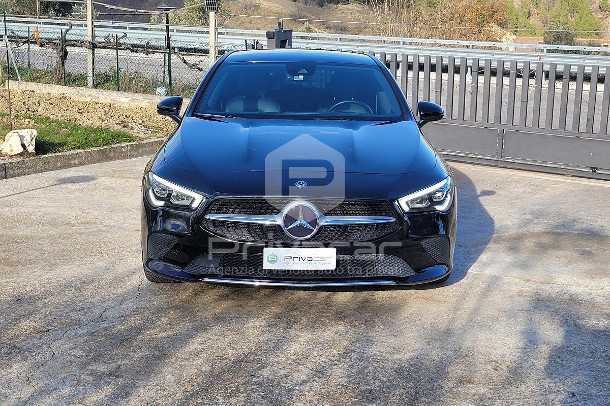 MERCEDES CLA 200 d Automatic Shooting Brake Business