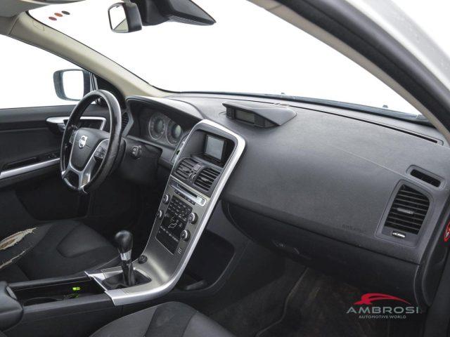 VOLVO XC60 2.4 D 175 CV FWD Momentum - PER OPERATORI DEL SETT