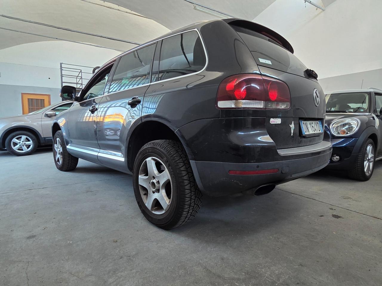 Volkswagen Touareg 2.5 R5 TDI DPF tiptronic Exclusive