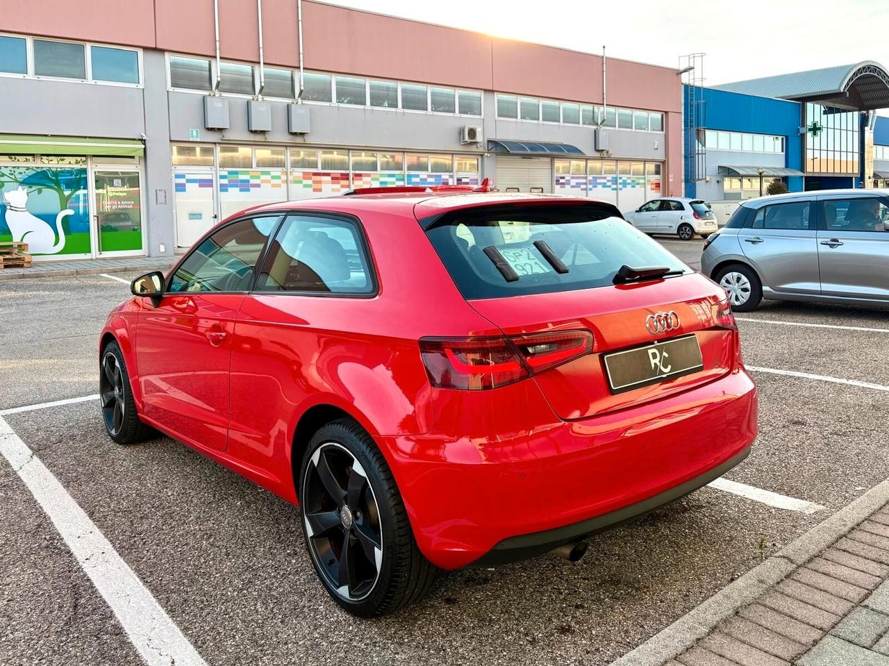 Audi A3 1.6 TDI 105 cv Neopatentati