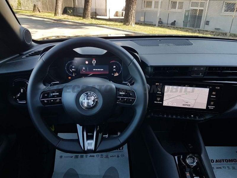 Alfa Romeo Junior Junior 1.2 ibrida Q4 145cv edct6
