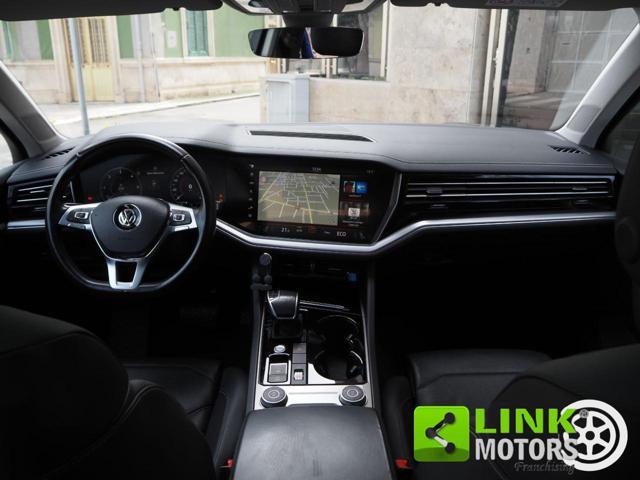 VOLKSWAGEN Touareg 3.0 V6 TDI 286 CV R-LINE