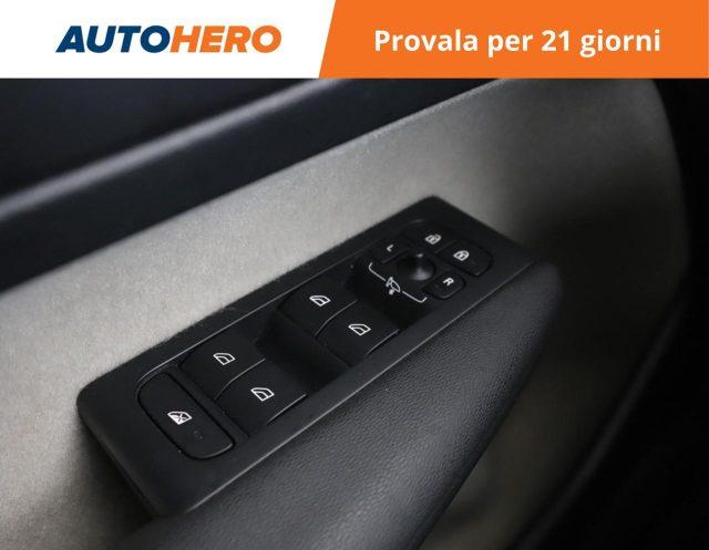 VOLVO XC40 D3 Geartronic Momentum Pro