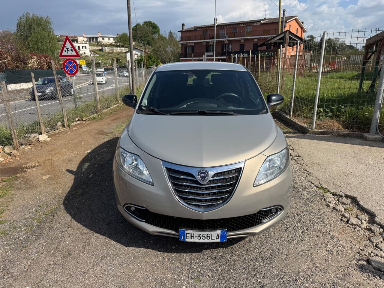 Lancia Ypsilon 1.2 69 CV 5 porte GPL Ecochic Gold