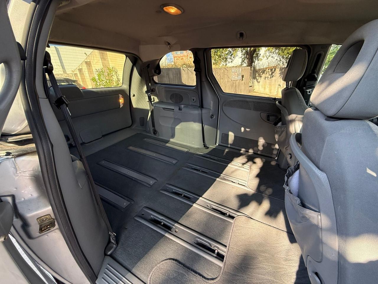 Chrysler Voyager Grand Voyager 2.5 CRD cat Limited