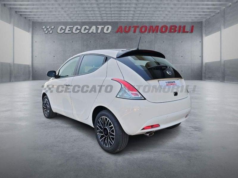 Lancia Ypsilon Ypsilon 1.0 firefly hybrid Platino s&s 70cv