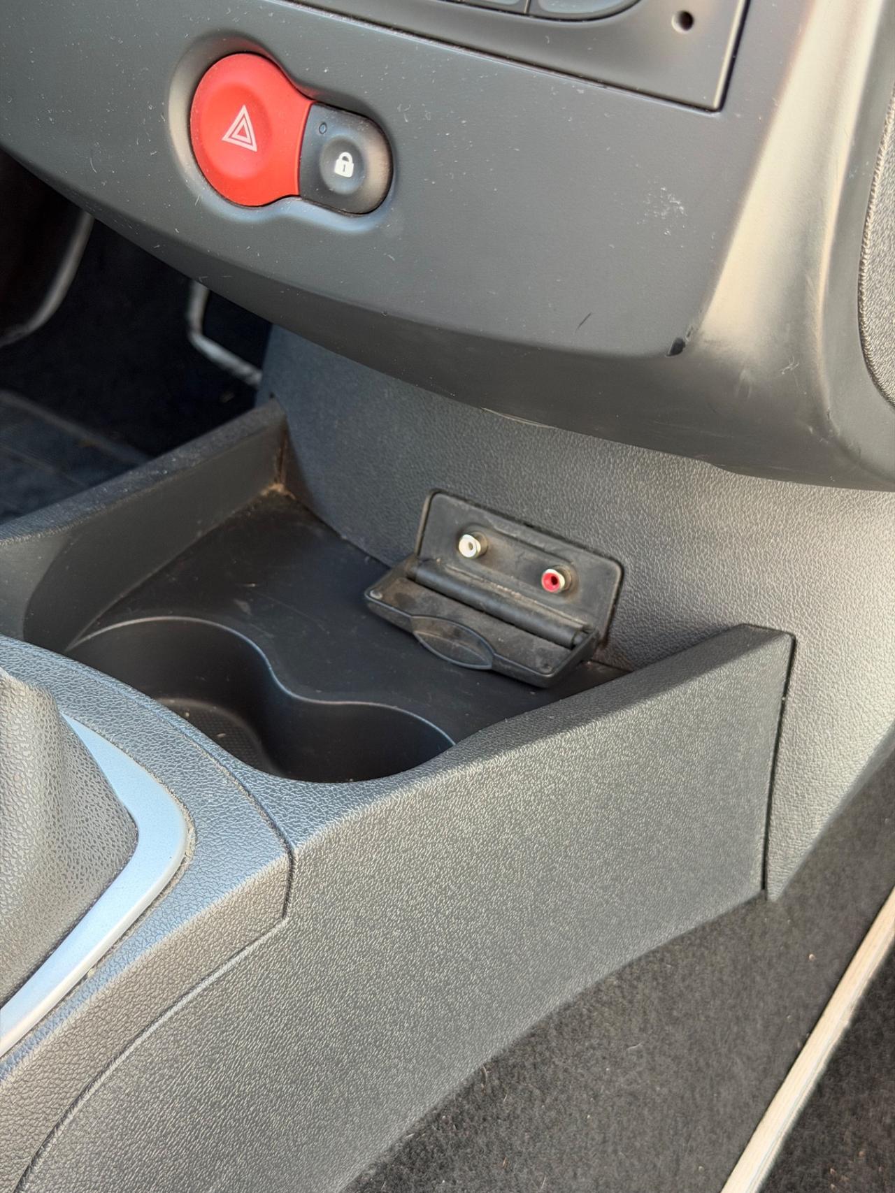 Renault Clio 1. 2- GPL 06/2032- Tagliandata- Neopatentati