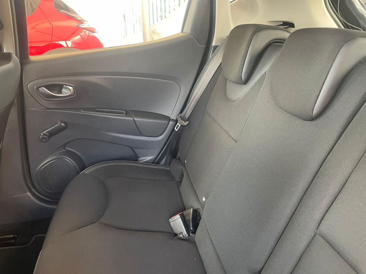 Renault Clio dCi 8V 75 CV Start&Stop 5 porte Energy Intens