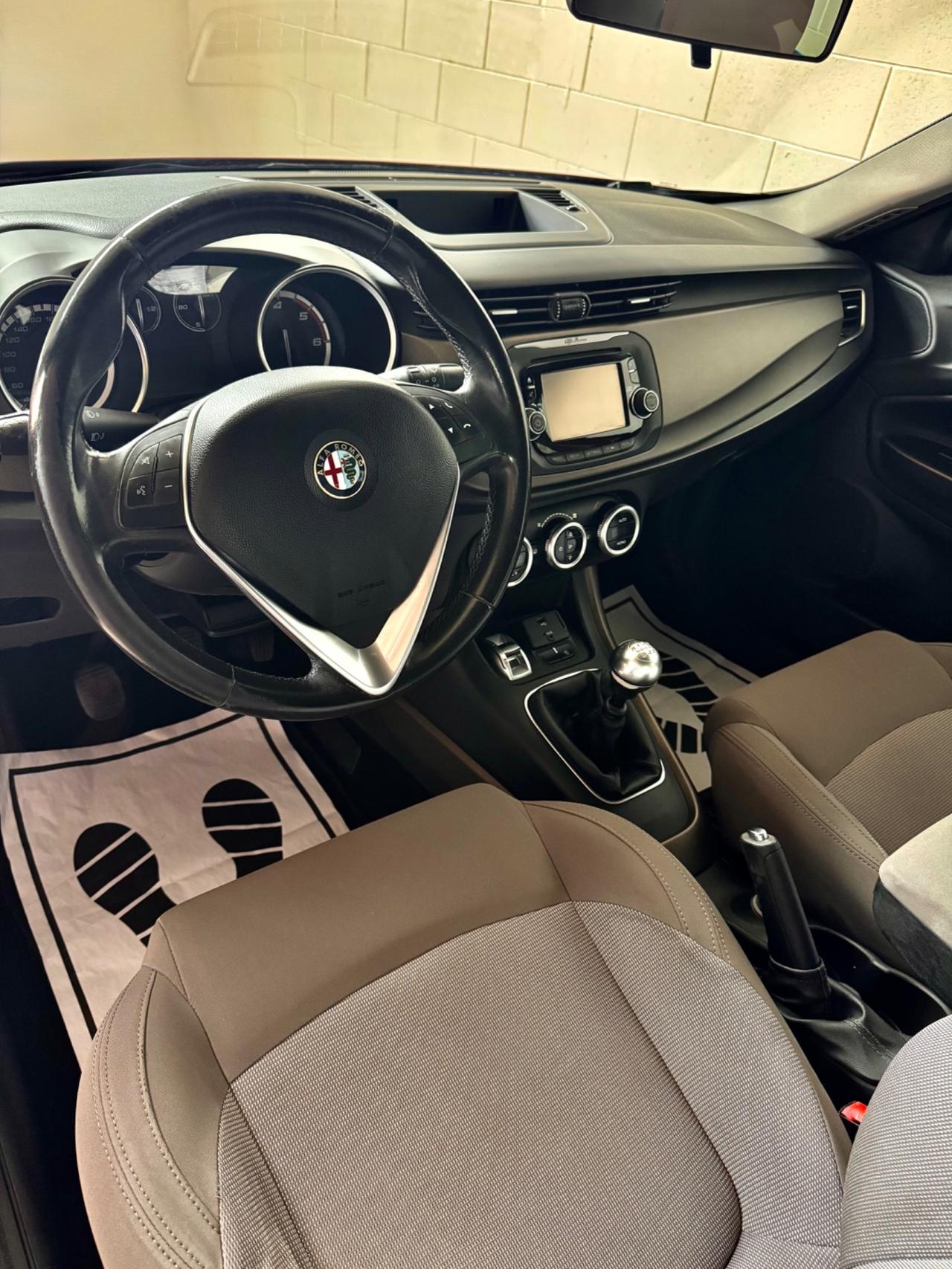 Alfa Romeo Giulietta 1.6 JTDm-2 105 CV Distinctive