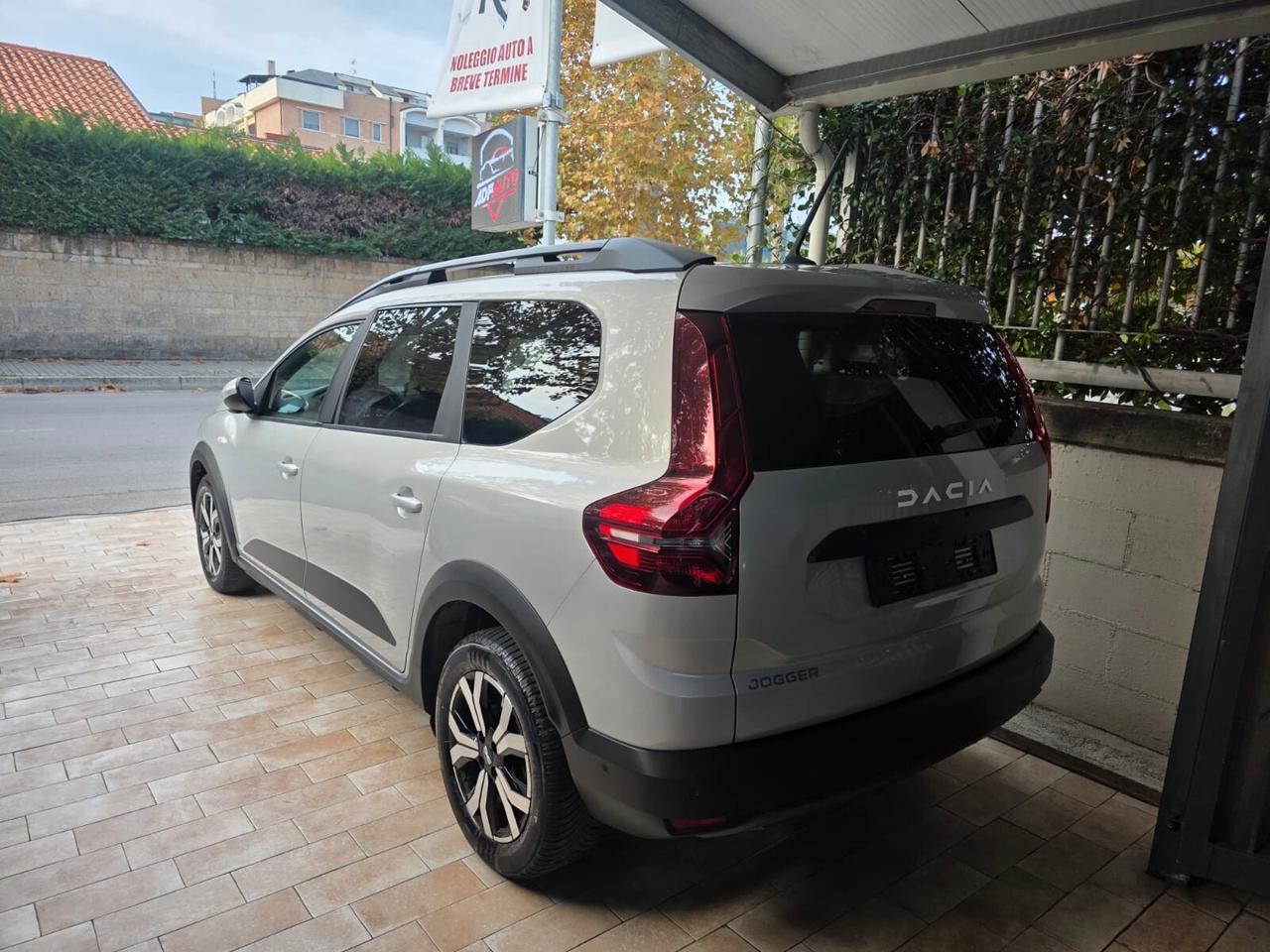 Dacia Jogger 1.0 TCe GPL 100 CV 5 posti Essential