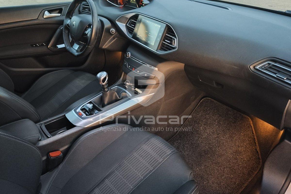 PEUGEOT 308 BlueHDi 130 S&S Allure