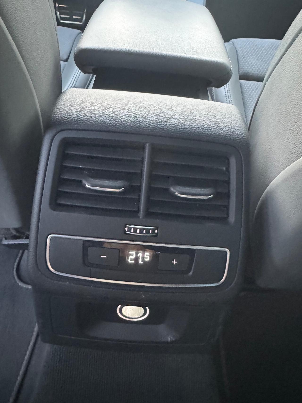 Audi A4 Avant 40 TDI S tronic QUATTRO