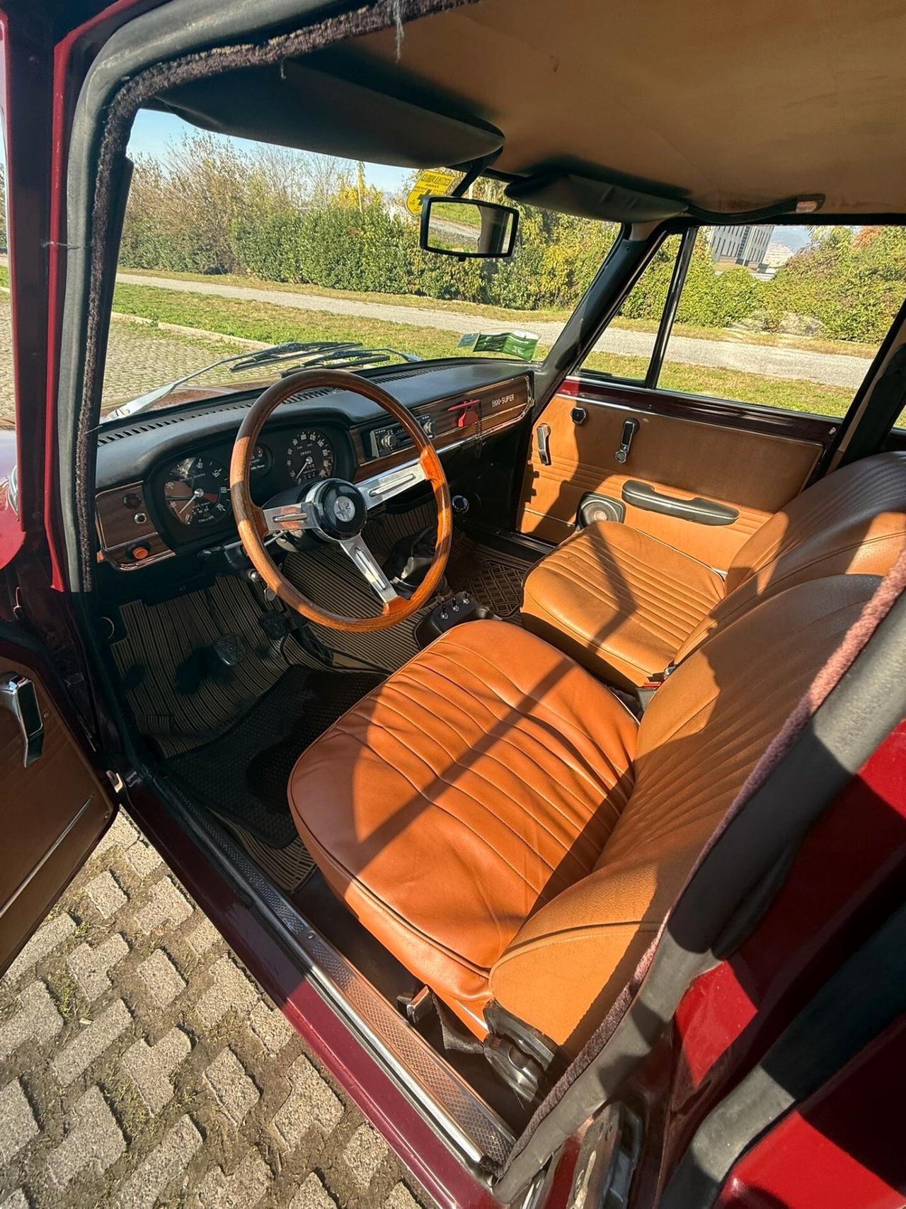 Alfa Romeo Giulia 1300 Super