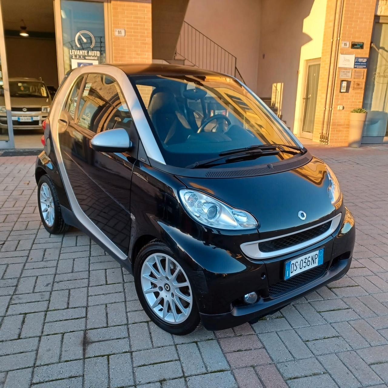 SMART FOR TWO 1.0 NEOPATENTATI AUTOM CAMBIO RIFATTO