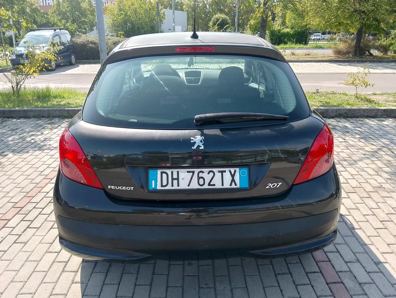 Peugeot 207 1.4 8V 75CV 3p. Energie Sport ECO GPL