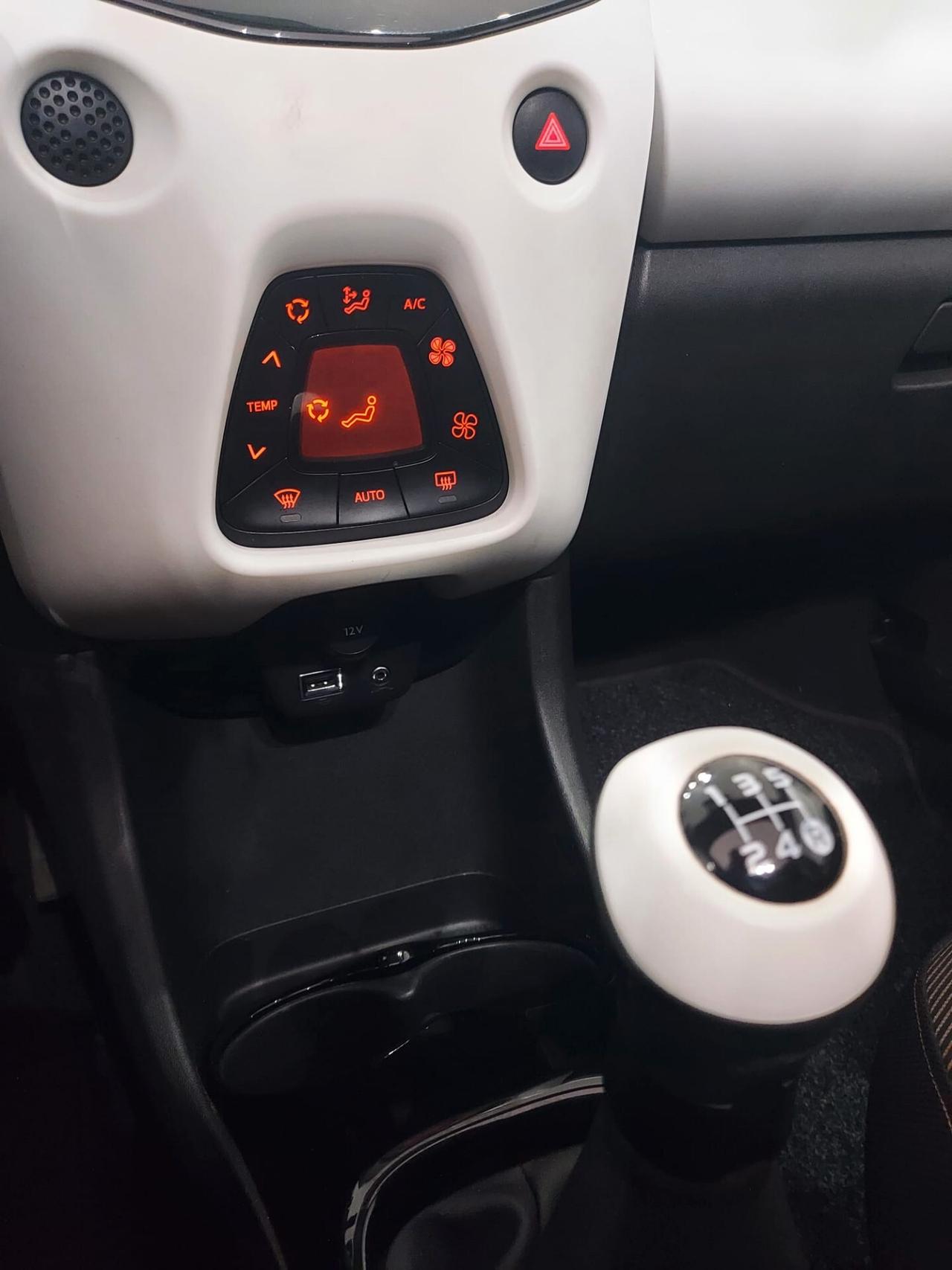 Peugeot 108 5P ALLURE TOP CABRIO