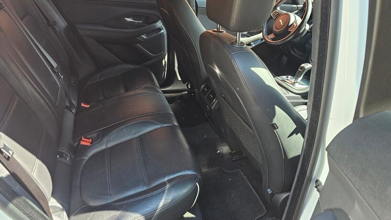 Jaguar E-Pace 2.0D 150 CV AWD aut. R-Dynamic