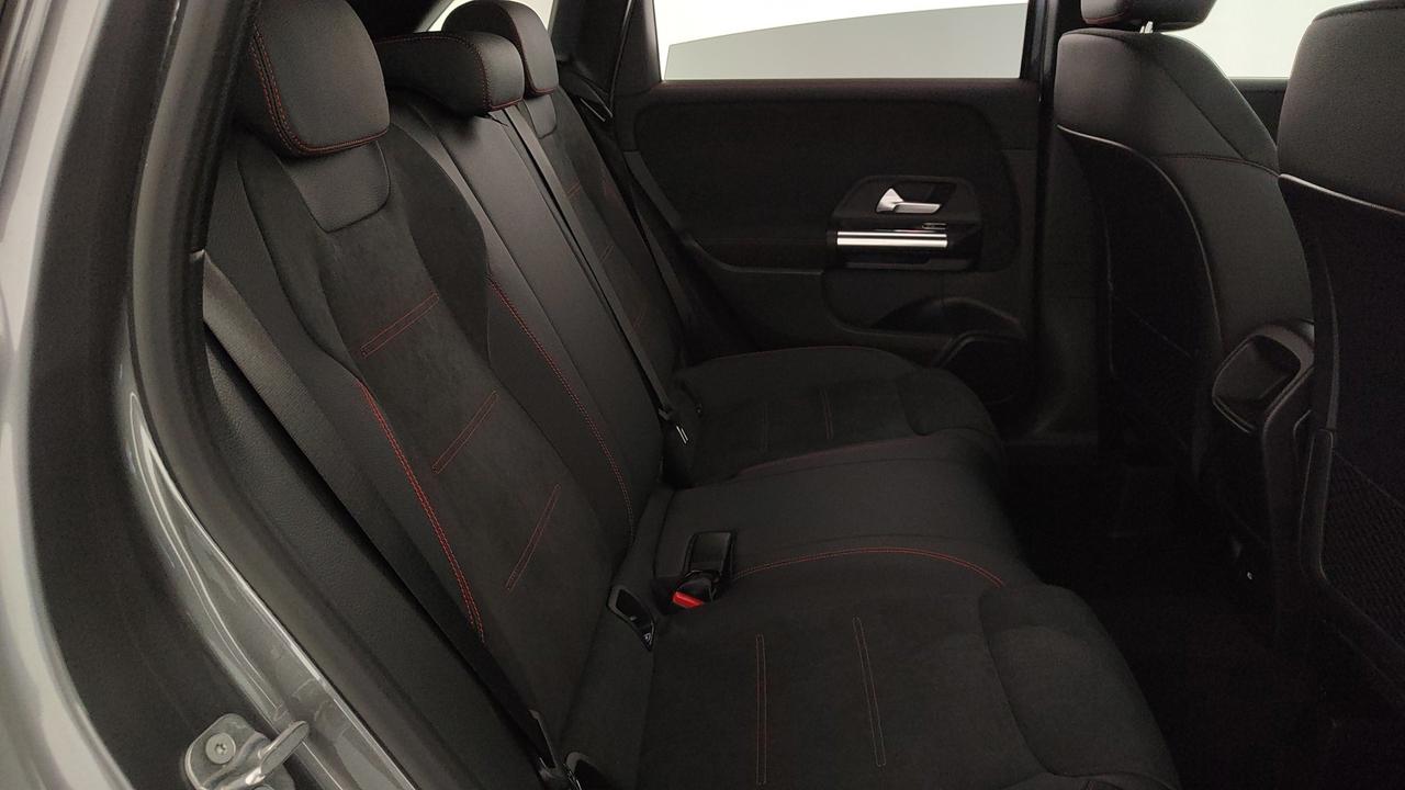 Mercedes-Benz B 180 d