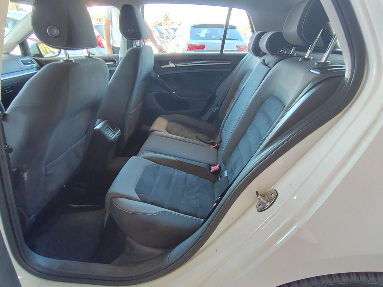 Volkswagen Golf 1.6 TDI 110 CV 5p. Highline BlueMotion Technology