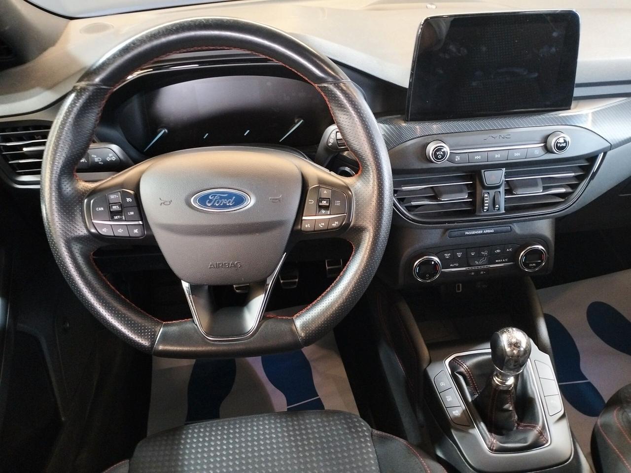 Ford Focus 1.0 ecoboost ST-Line s