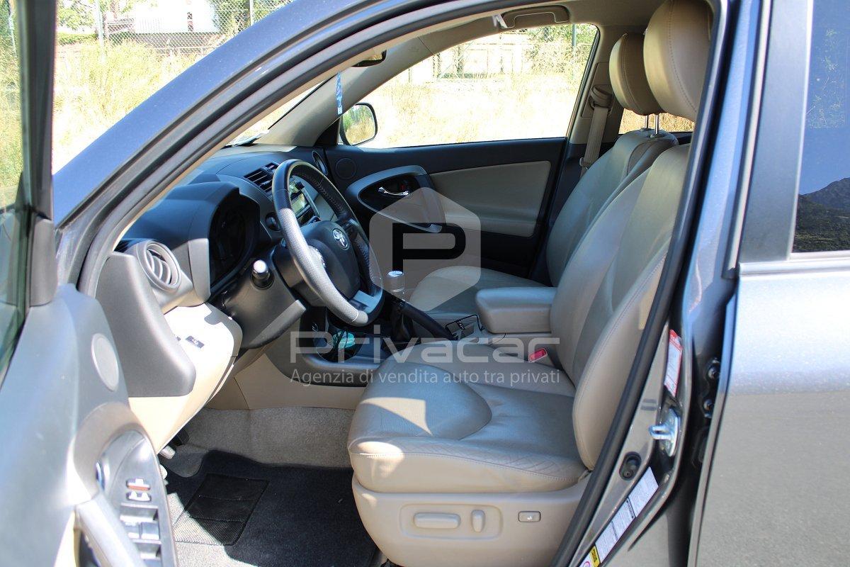 TOYOTA RAV4 Crossover 2.2 D-4D 150 CV DPF Luxury