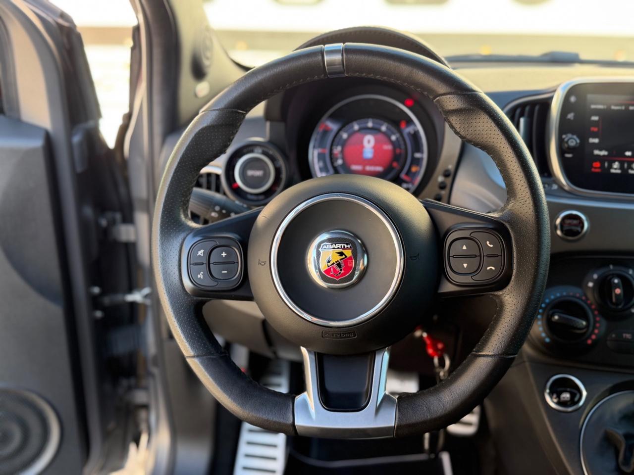 Abarth 595 1.4 Turbo T-Jet 165 CV Pista