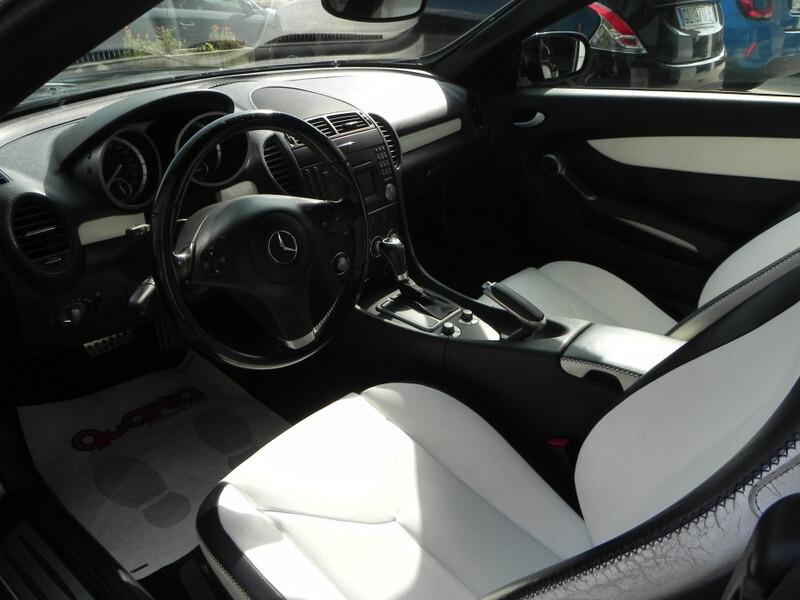 Mercedes-benz SLK 200 CGI 2 look Edition1