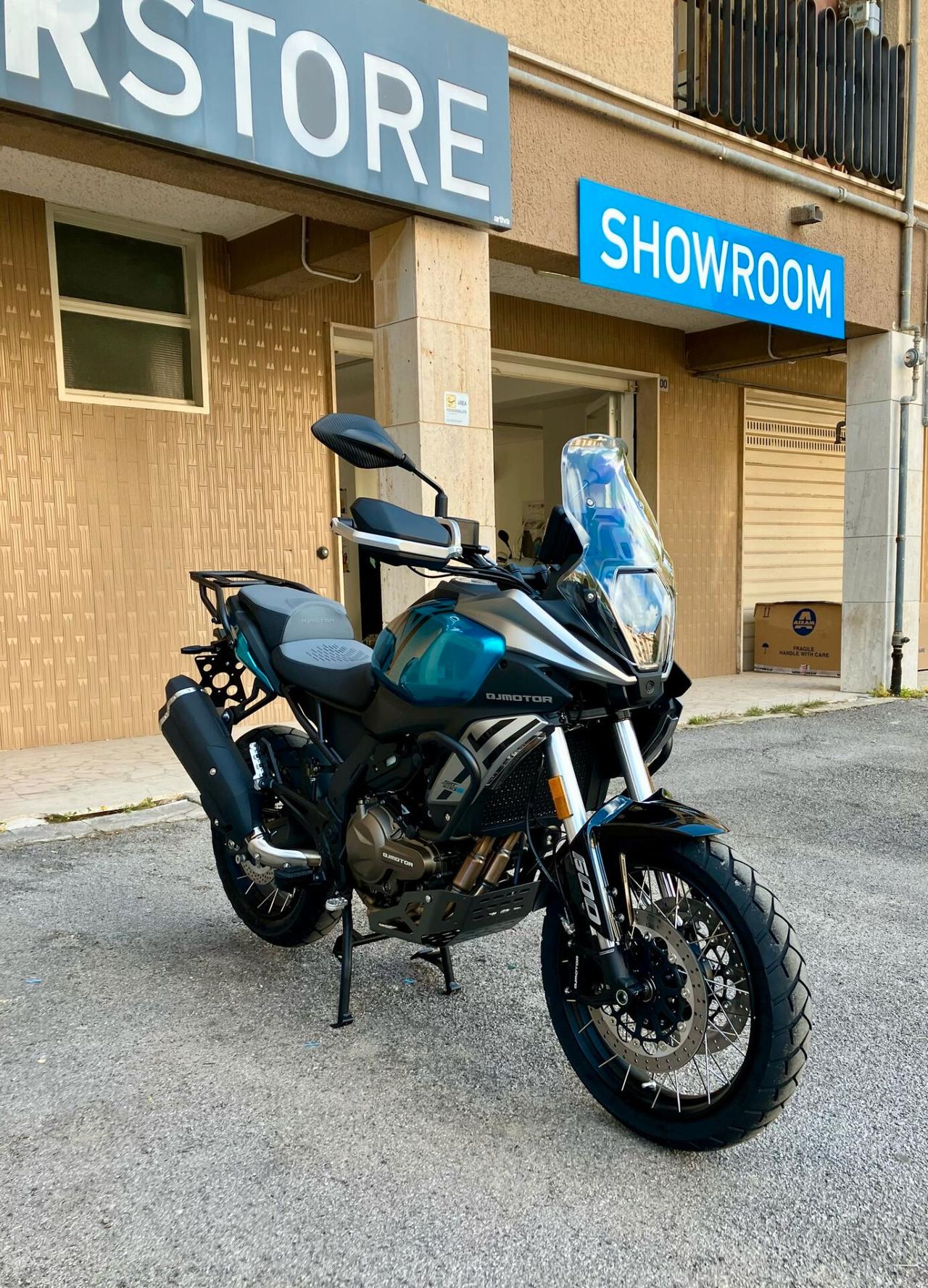 QJ MOTOR SRT 600 SX