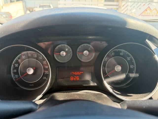 Fiat Punto Evo 1.4 5 porte Blue&Me Natural Power ok neopatentati