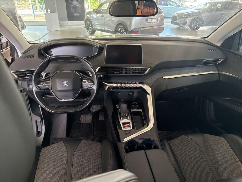 Peugeot 5008 PureTech Turbo 130 EAT8 S&S Allure