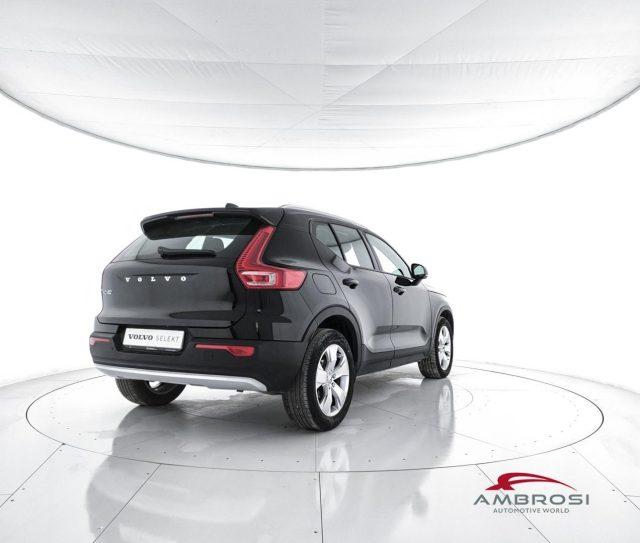 VOLVO XC40 T2 Momentum