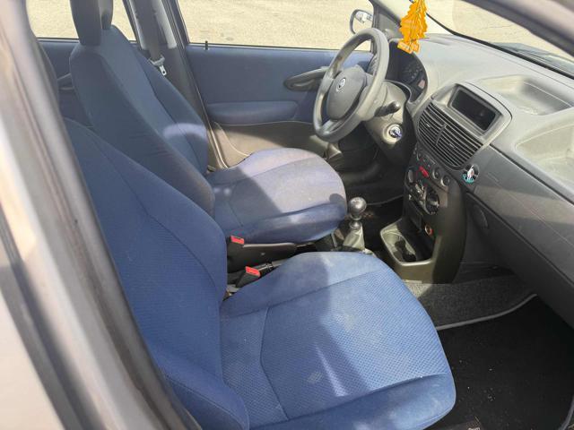 FIAT Punto 71,730km 1.2 5p senza nessun lavoro da fare