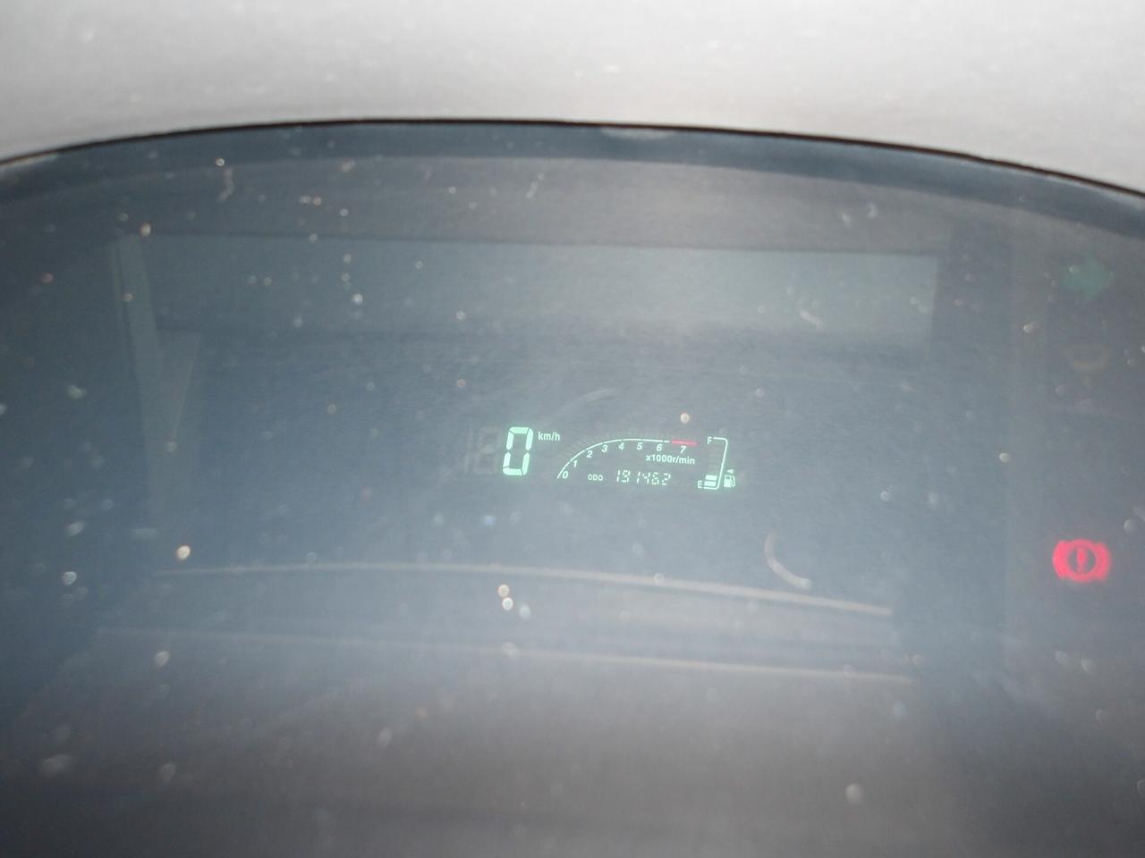 TOYOTA YARIS 1.0 BENZ-2005