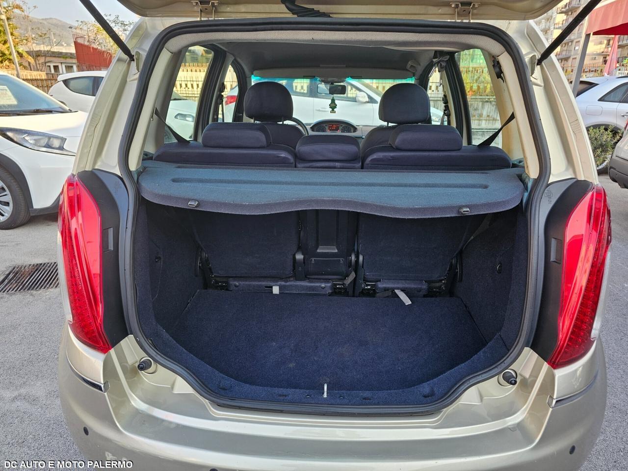Lancia Musa 1.4 Benzina 77CV. GPL.Permuto.2011