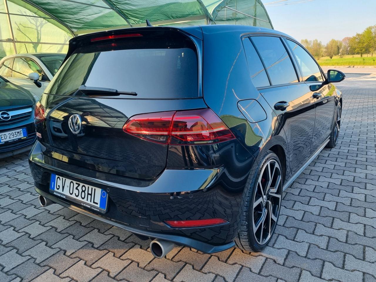 Volkswagen Golf GTI 2.0 245 CV TSI 5p.