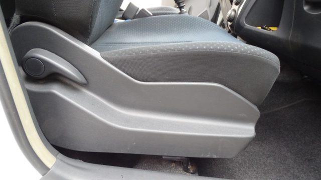 TOYOTA Yaris 1.300 100 cv, 5 porte, versione "Sol", Garanzia..