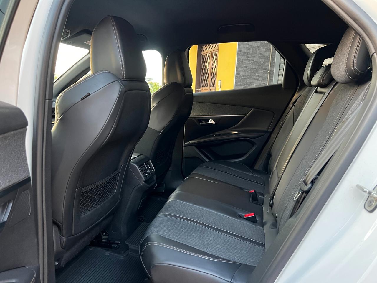 Peugeot 3008 BlueHDi 130 GT LINE- FULL