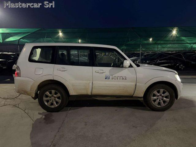 MITSUBISHI Pajero Pajero IV 2007 3.2 cr Instyle 5p auto - FD474XX