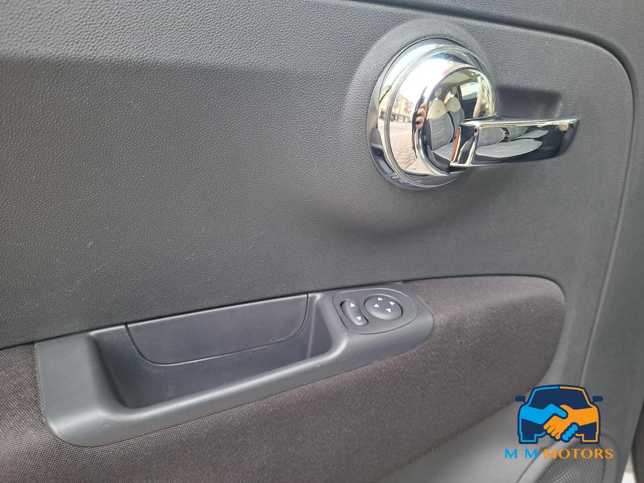 FIAT 500 lounge neo patentati