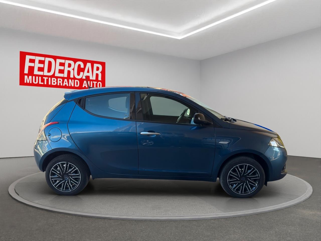 Lancia Ypsilon 1.0 FireFly 5 porte S&S Hybrid Ecochic Gold