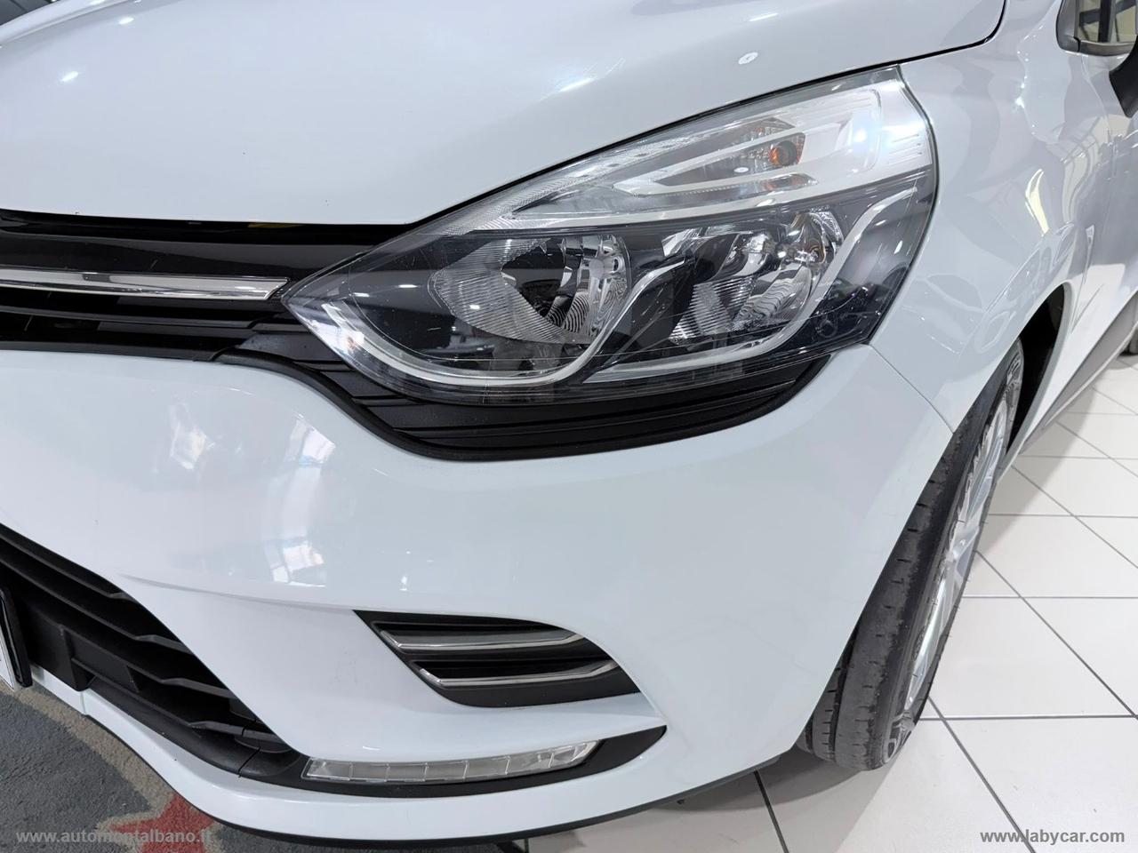 RENAULT Clio dCi 8V 75CV 5p. Moschino Intens