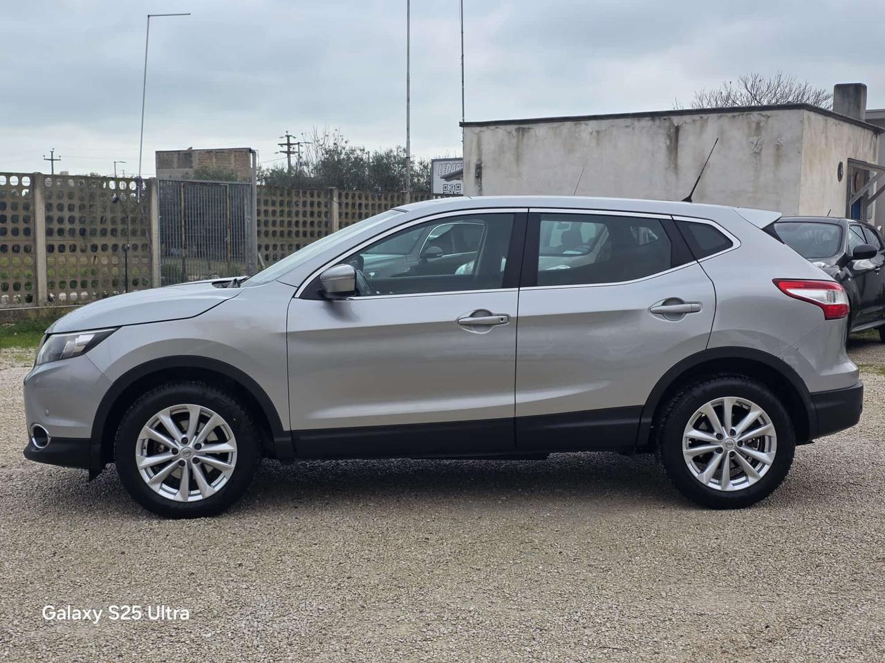 Nissan Qashqai 1.5 dCi DPF Tekna 2014