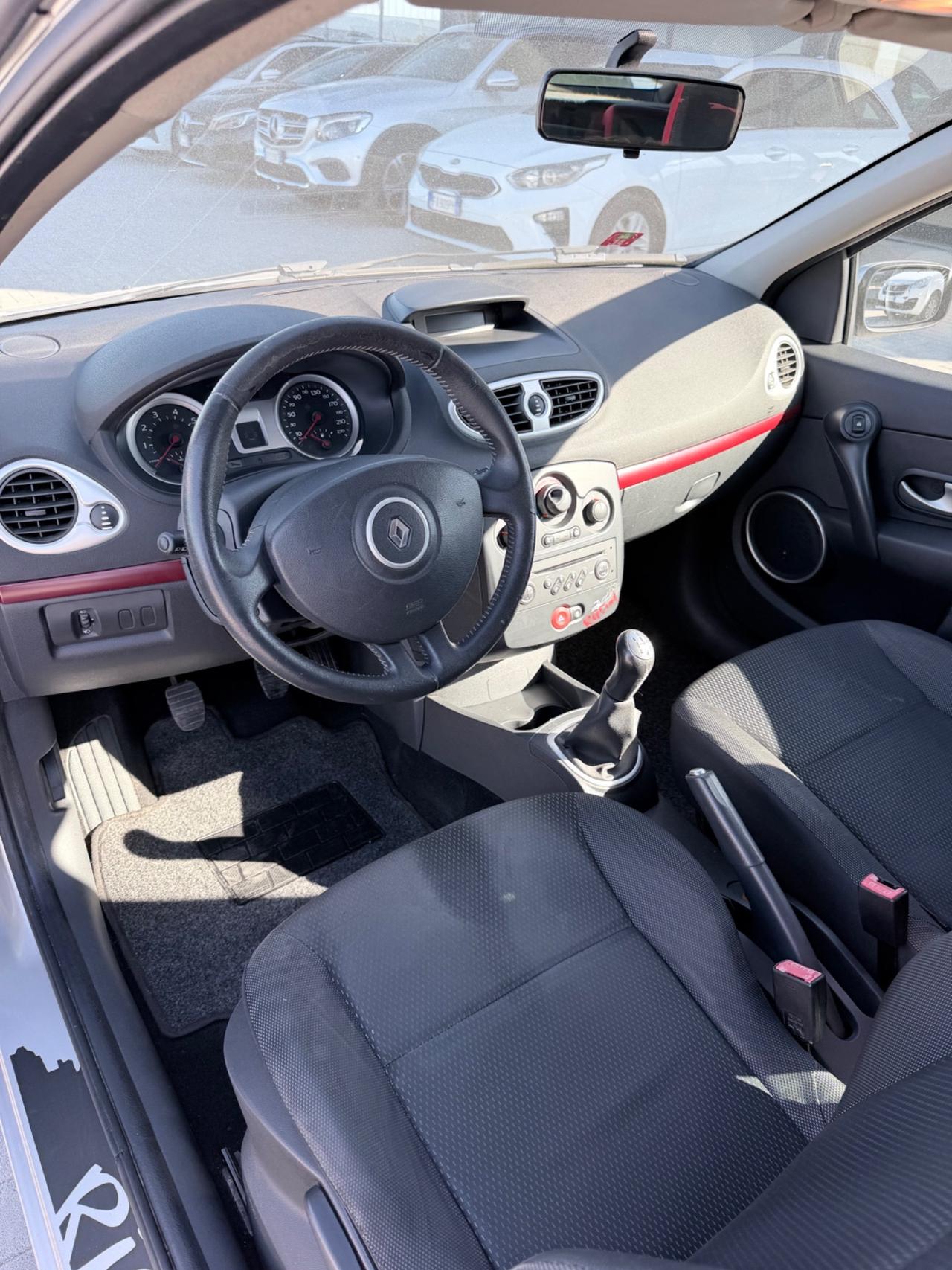 Renault Clio Storia 1.2 3p. Gran Confort Van