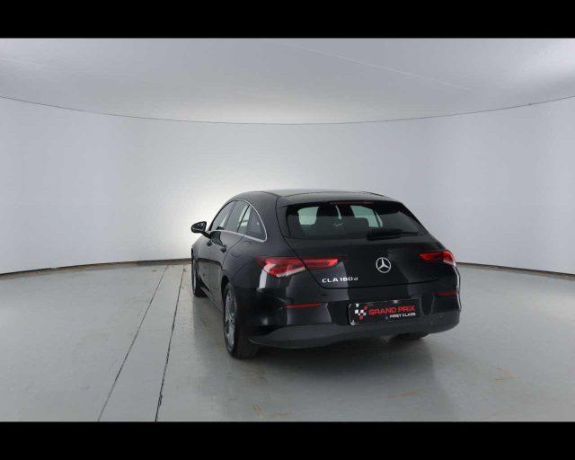 MERCEDES-BENZ CLA 180 d Automatic Shooting Brake Business