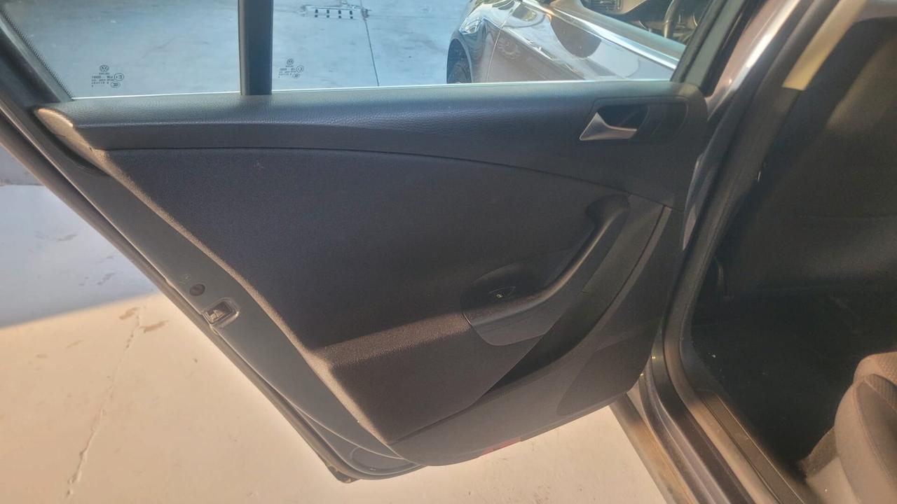 Volkswagen Passat 1.4 16V TSI Comf. EcoFuel