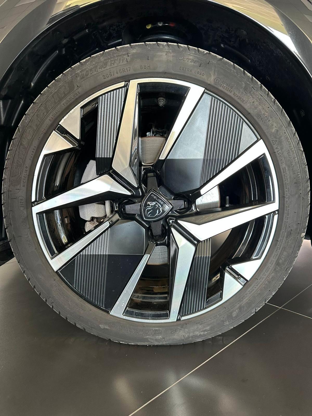 Peugeot 208 Hybrid 145 e-DCS6 Allure
