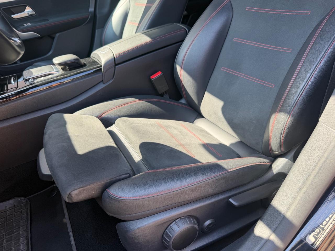 Mercedes-benz CLA 200 Automatic Premium AMG