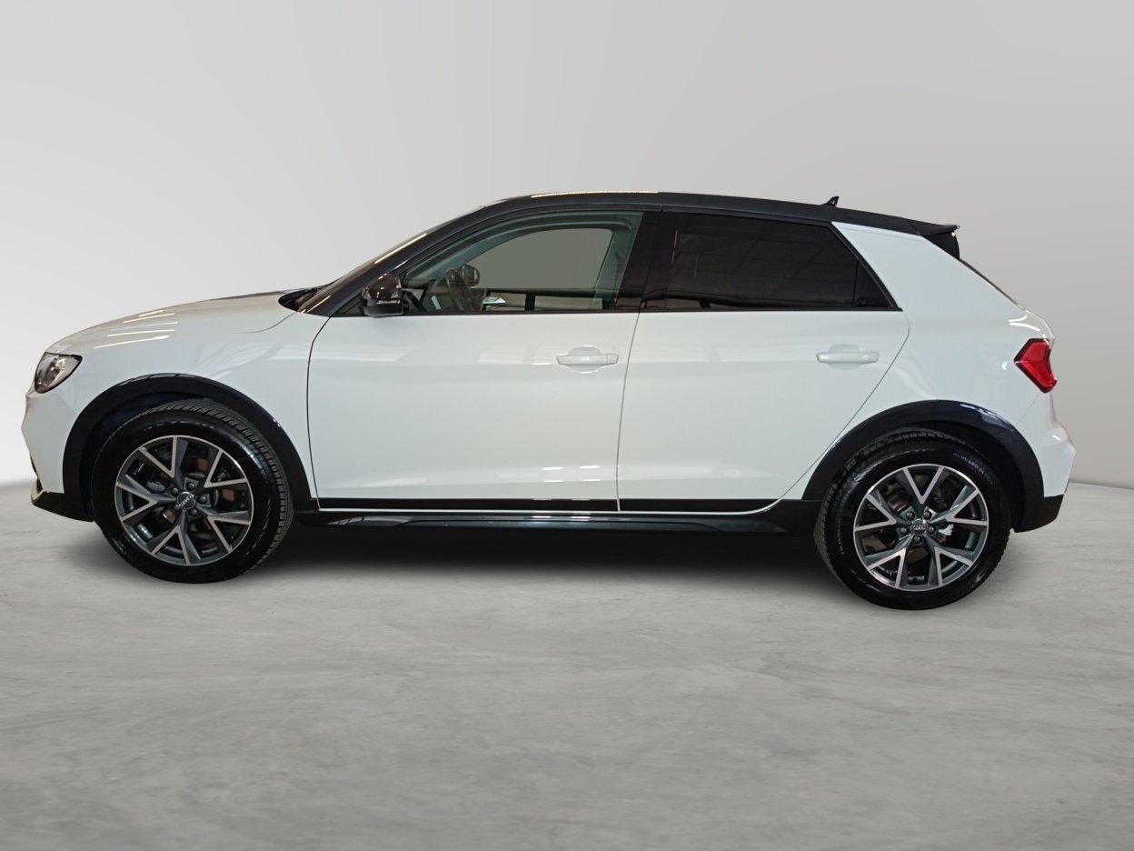AUDI A1 2ª serie - A1 citycarver 30 TFSI S tronic Admired