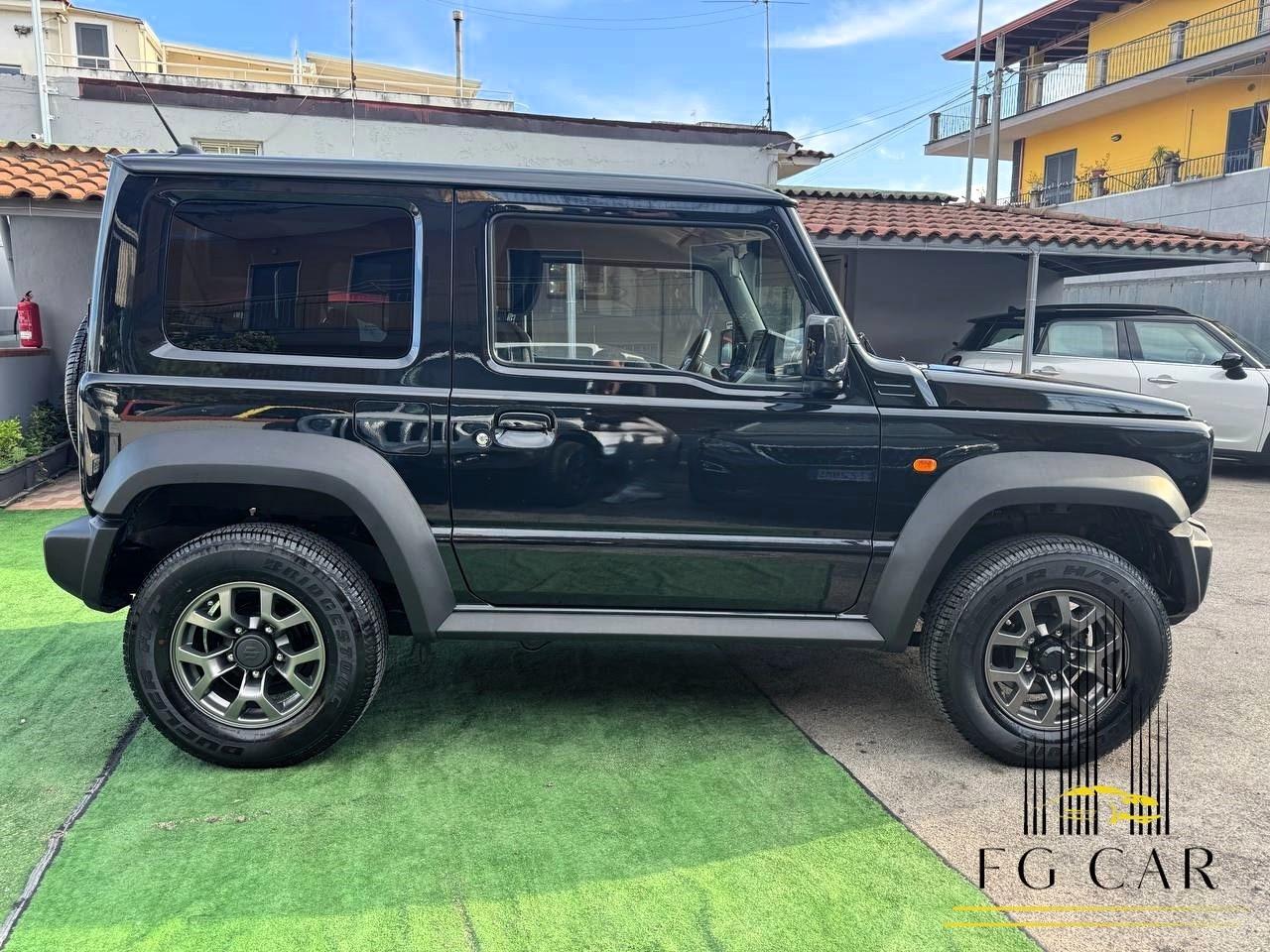 Suzuki Jimny 1.5 5MT Top