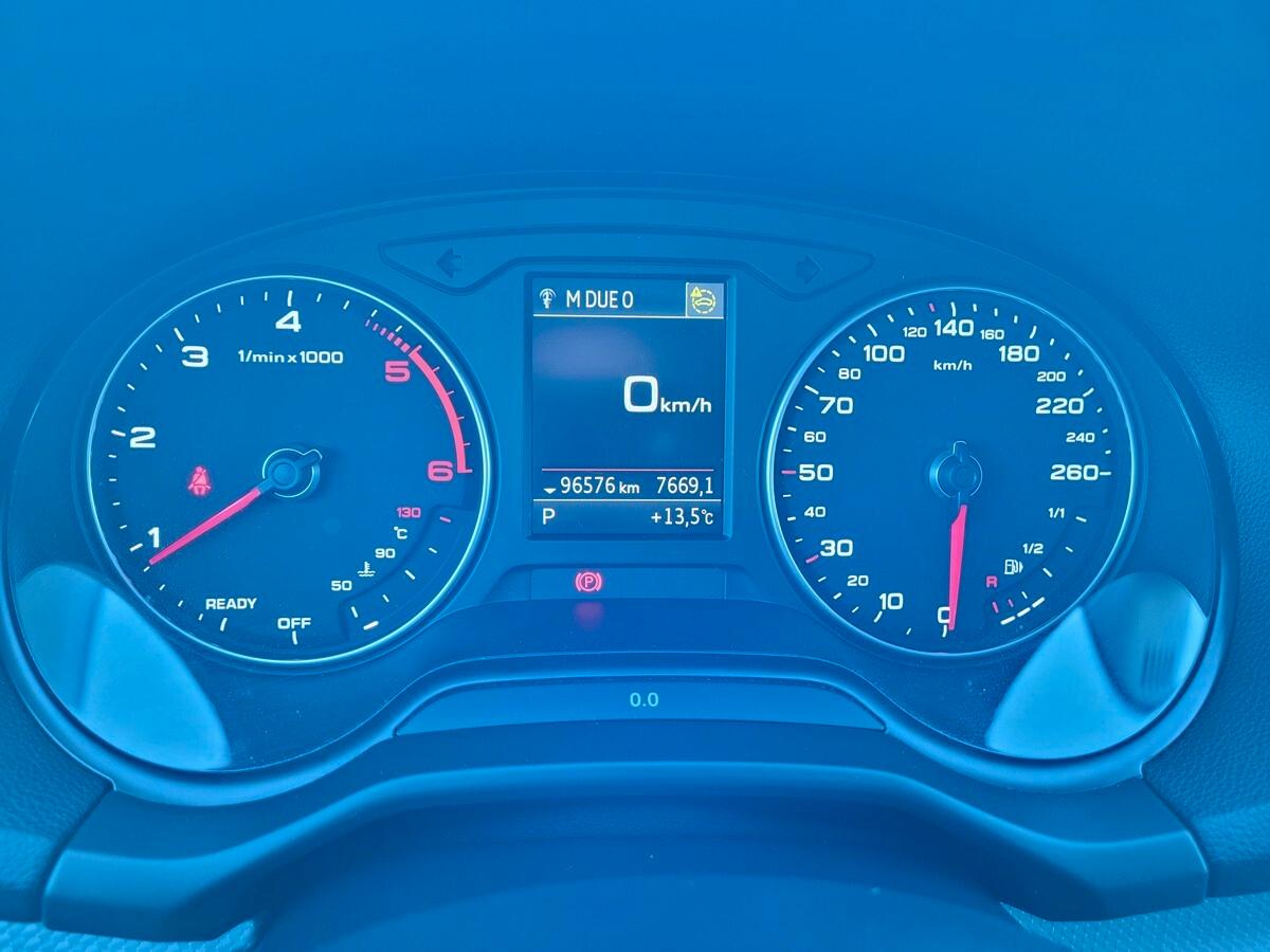 Audi Q2 30 TDI S line Edition